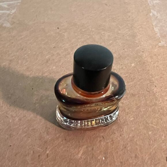 Empty Vintage Robert Piguet Micro Mini Bottle - 1/16th fl oz - Picture 3 of 5